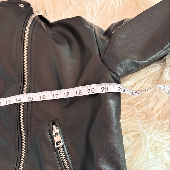 ZARA Black Faux Leather Moto Jacket Zip Biker Style Size M - Picture 5 of 6